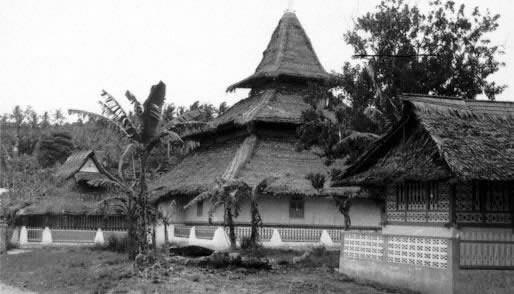 Mesjid (mosque) in traditional 3-tiered Hatuhaha Style.