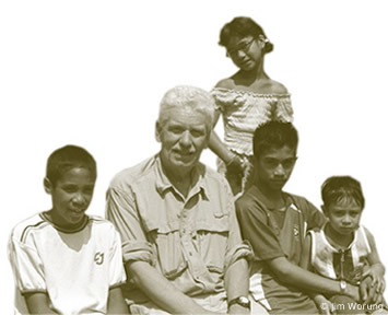 Dieter Bartels with group of children